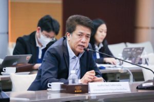 นายกสมาคมนักข่าววิทยุและโทรทัศน์ไทย ร่วมหารือกับ กสทช. และสภาวิชาชีพสื่อมวลชนเพื่อหาแนวทางในการจัดการเนื้อหาที่มีความรุนแรงต่อกลุ่มเปราะบาง